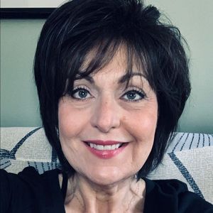 Meet your Posher, Cindy